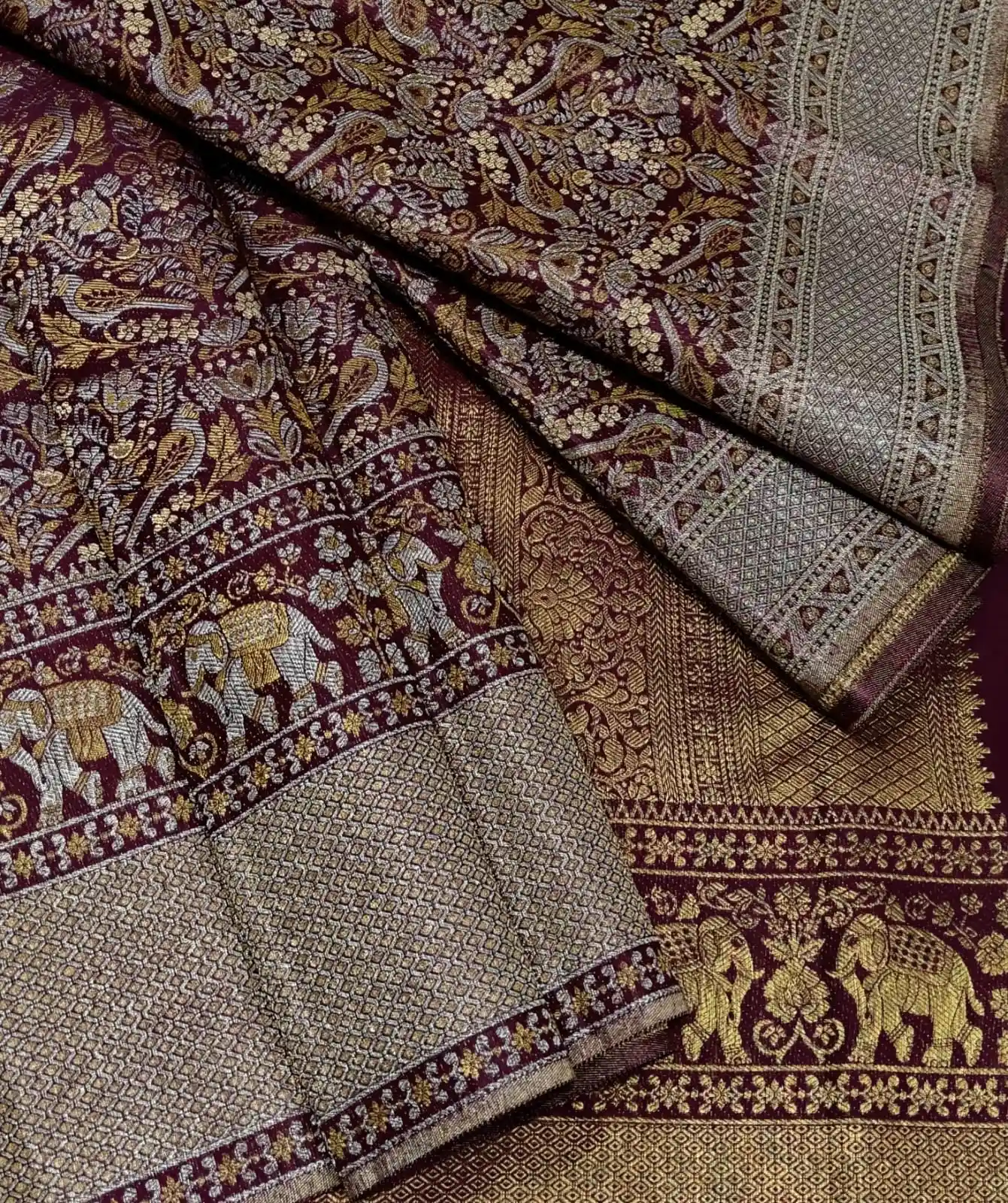 Woven Design Zari Kanjivaram Pure Silk Saree.